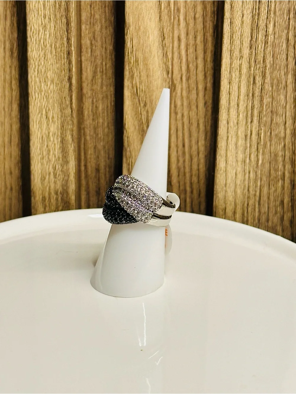 Bomb Party Untamed size 6 “Tied With Tension”